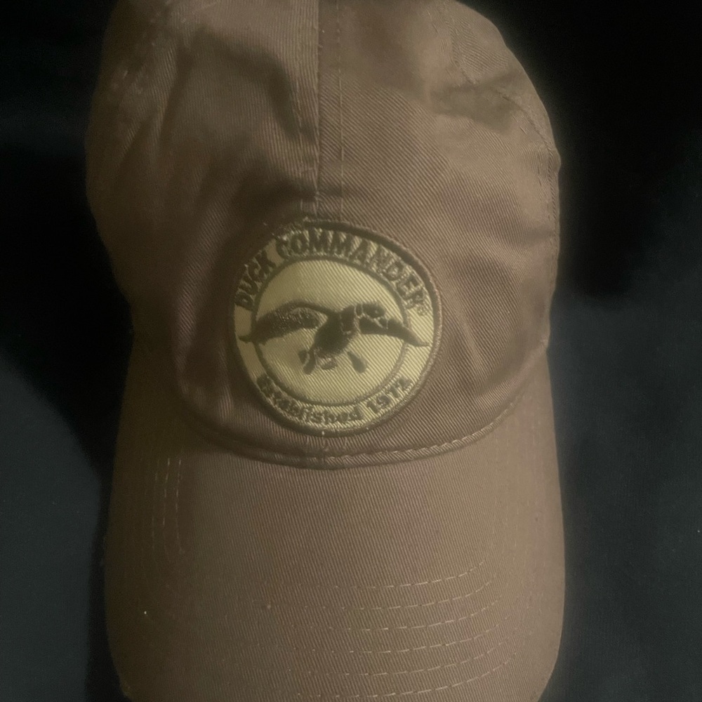 New with tags brown arise kill eat official duck commander hat